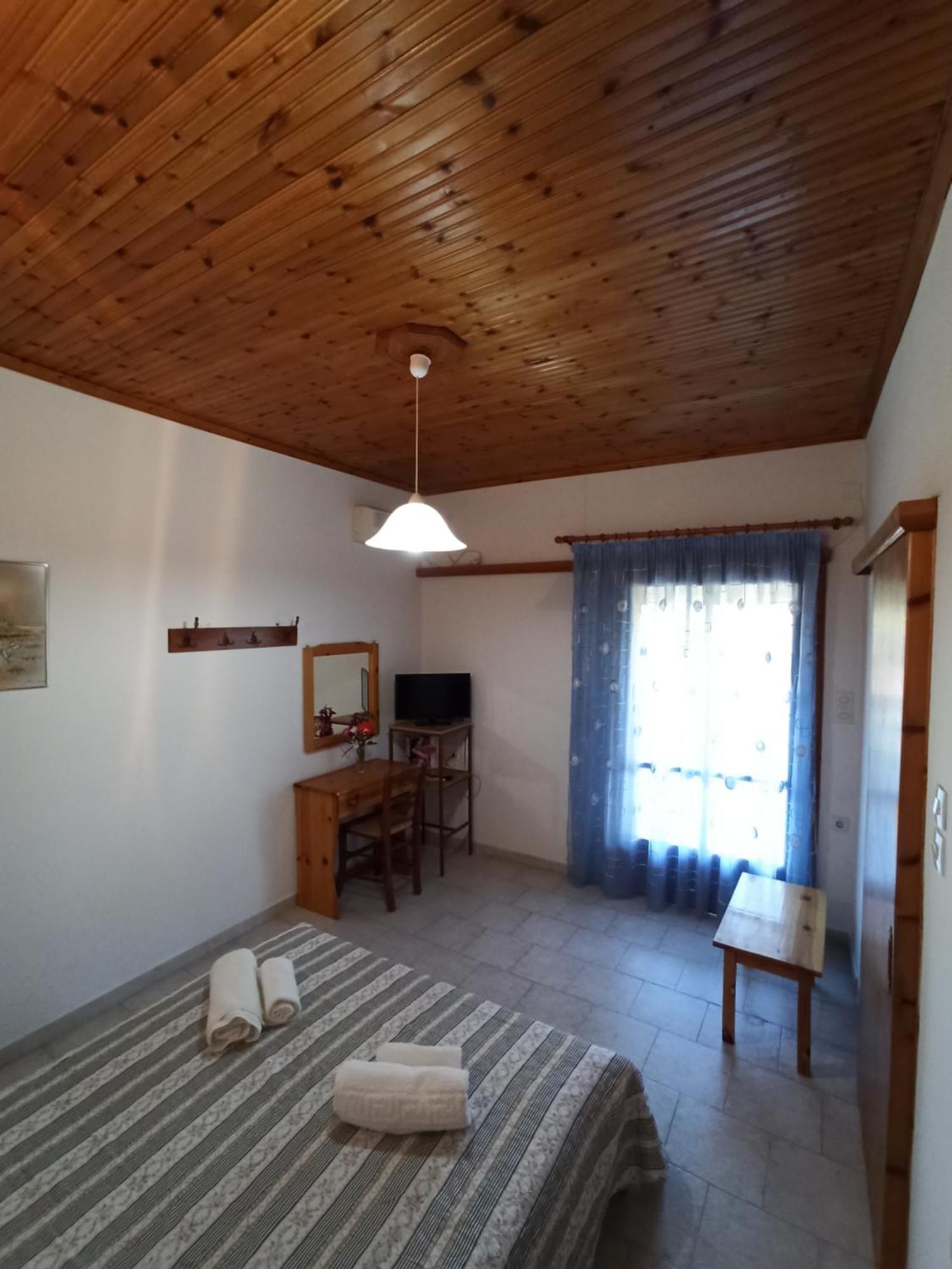 זכארו Theodore Apartments מראה חיצוני תמונה