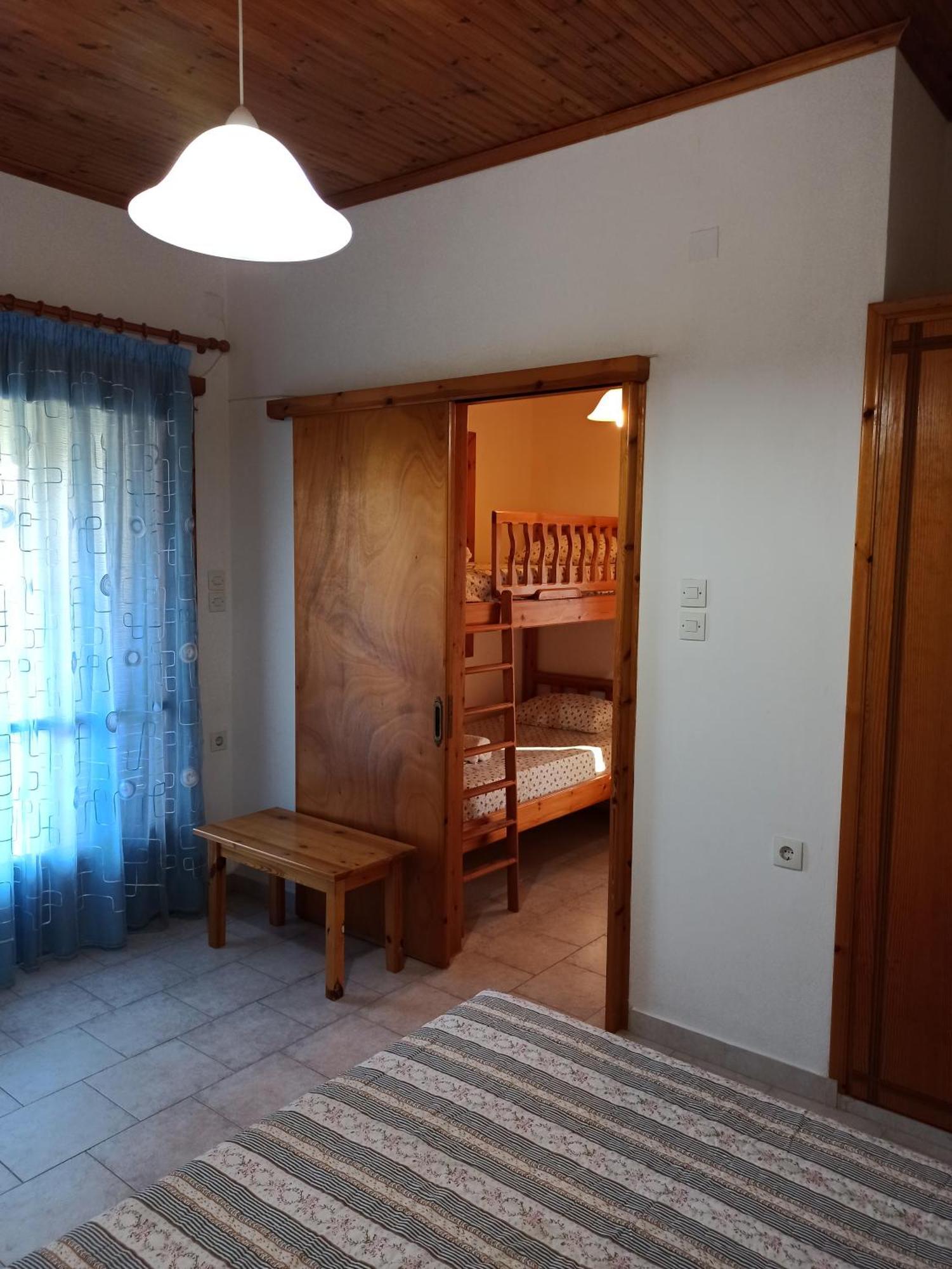 זכארו Theodore Apartments מראה חיצוני תמונה